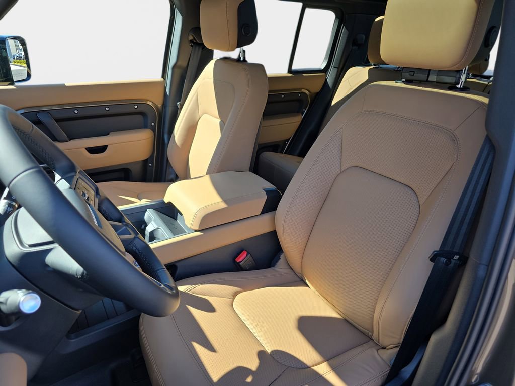 New 2026 Land Rover Defender 110 X-Dynamic SE image 14