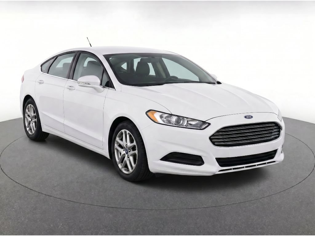 Used 2015 Ford Fusion SE FWD image 3