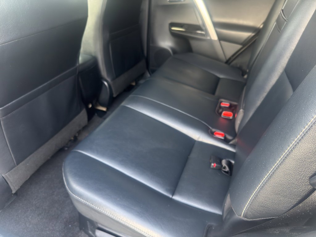 Used 2016 Toyota RAV4 Limited w/ Advanced Technology Package image 9