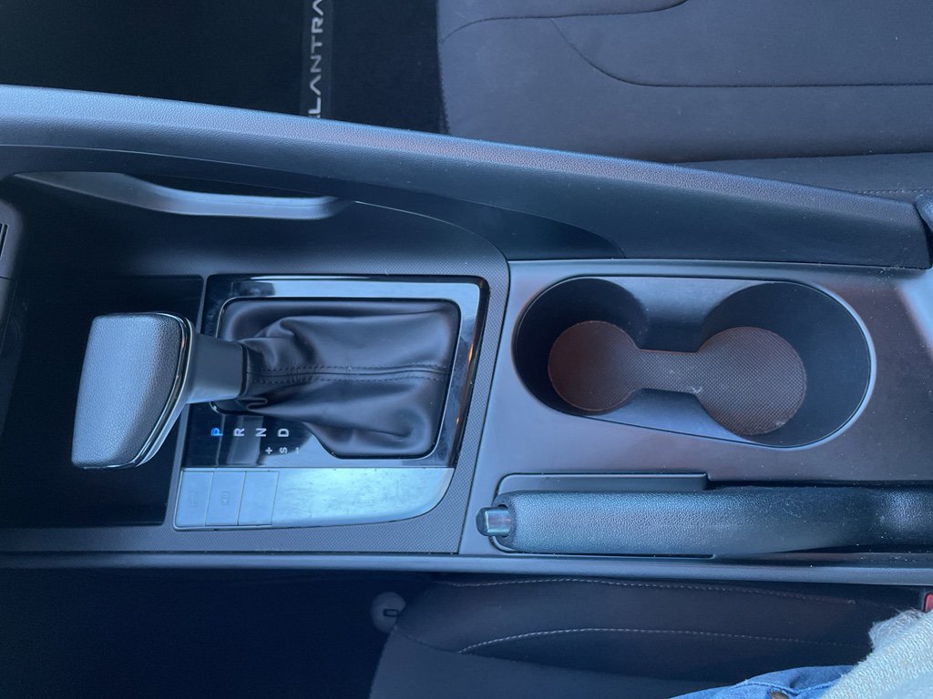 Used 2021 Hyundai Elantra SEL image 17