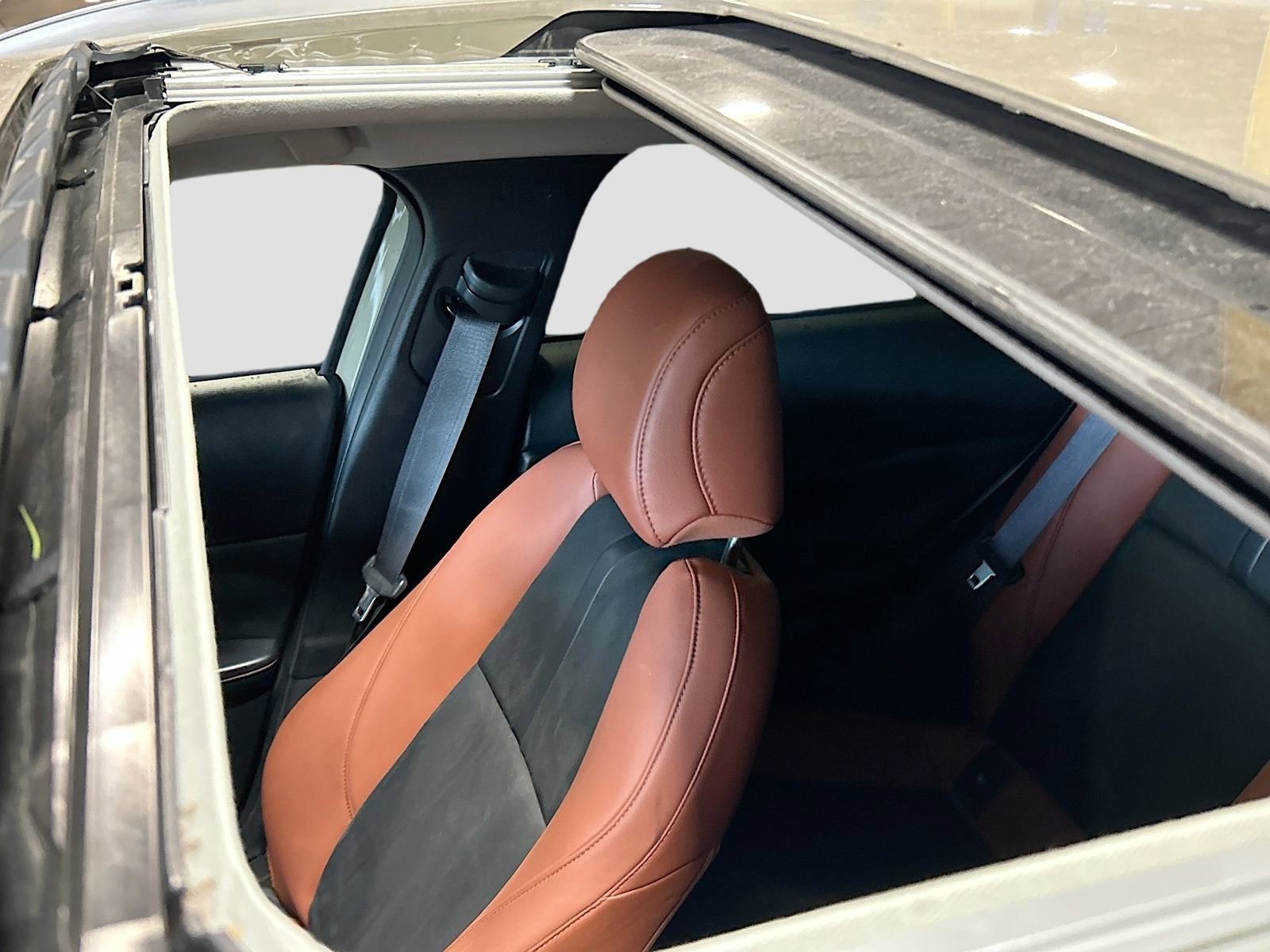 Used 2024 MAZDA CX-30 Carbon image 23