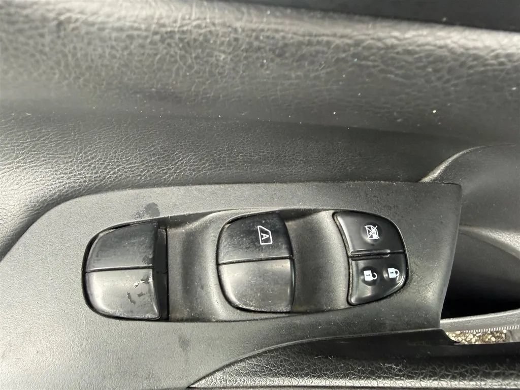 Used 2017 Nissan Altima 2.5 S FWD image 24