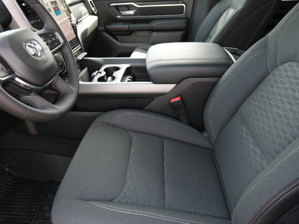 New 2026 RAM 1500 Big Horn AWD/4WD image 5