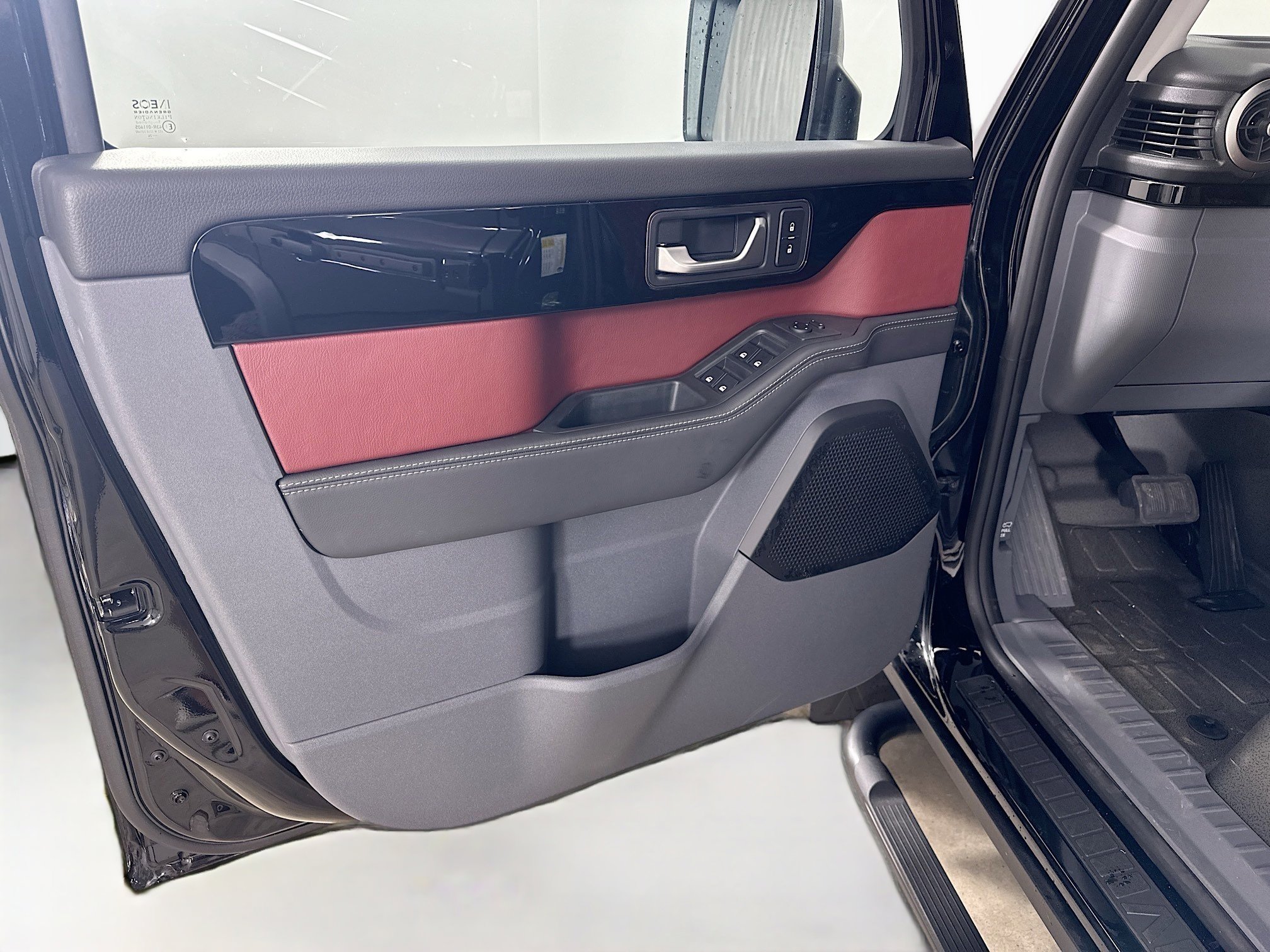 New 2024 INEOS Grenadier Fieldmaster Edition image 17