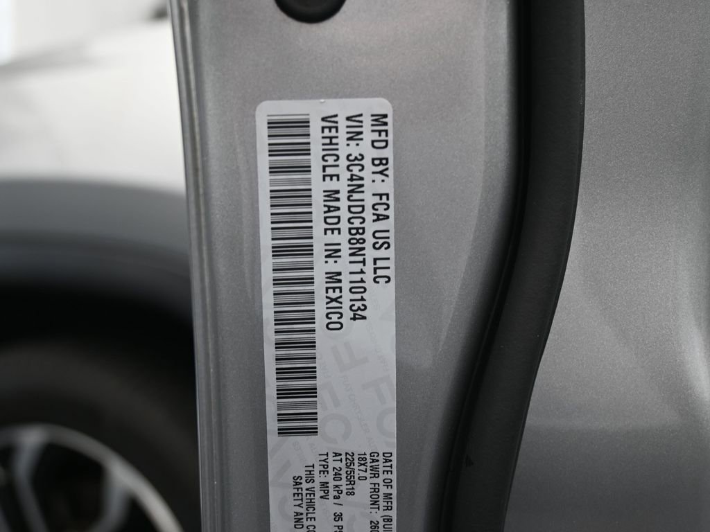 Used 2022 Jeep Compass Limited w/ Sun and Sound Group image 18