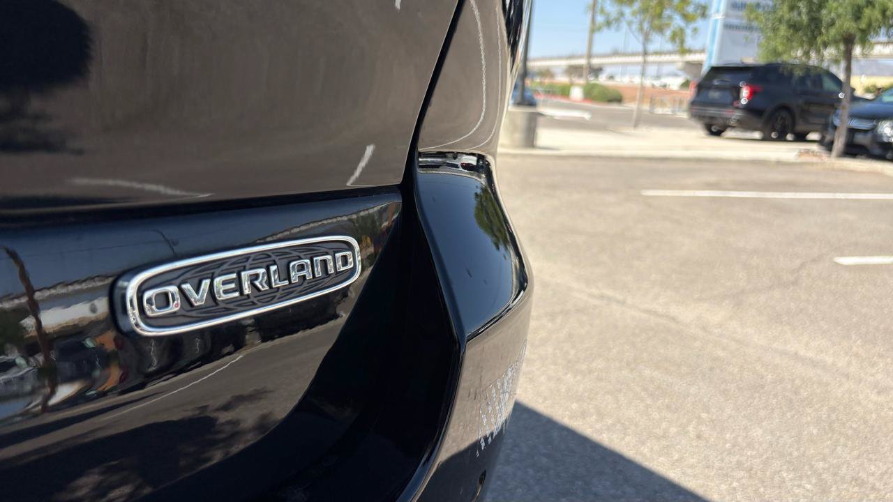 Used 2022 Jeep Grand Cherokee Overland w/ Advanced Protech Group III AWD/4WD image 7