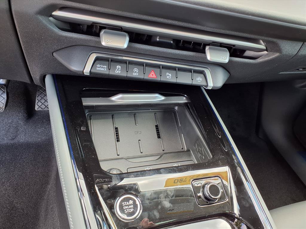 New 2026 Audi Q3 quattro 2.0T AWD/4WD image 18