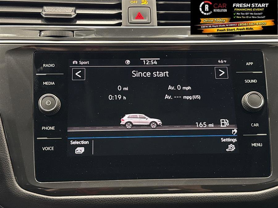 Used 2022 Volkswagen Tiguan SE image 40