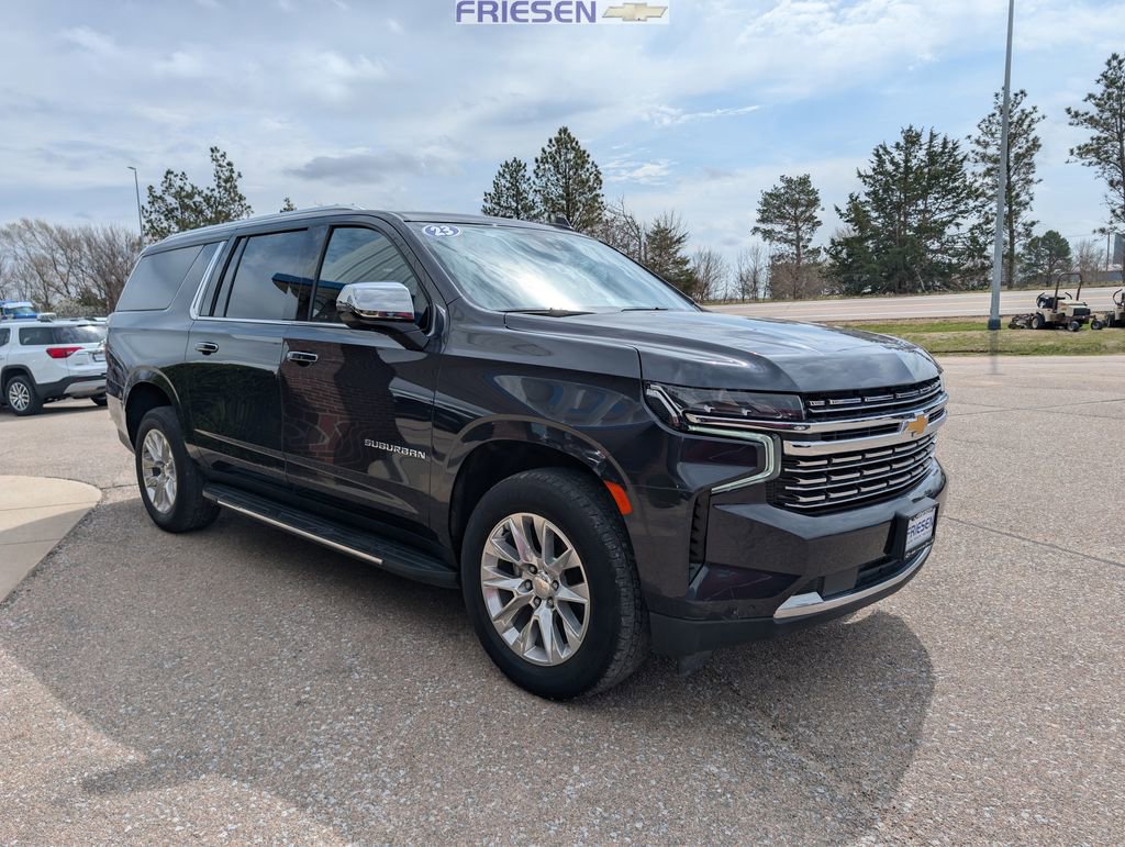 Used 2023 Chevrolet Suburban Premier image 7