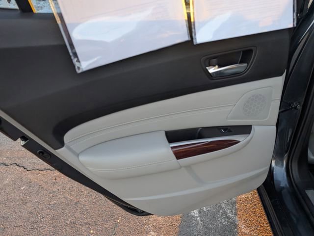 Used 2016 Acura TLX V6 SH-AWD w/ Technology Pkg image 11