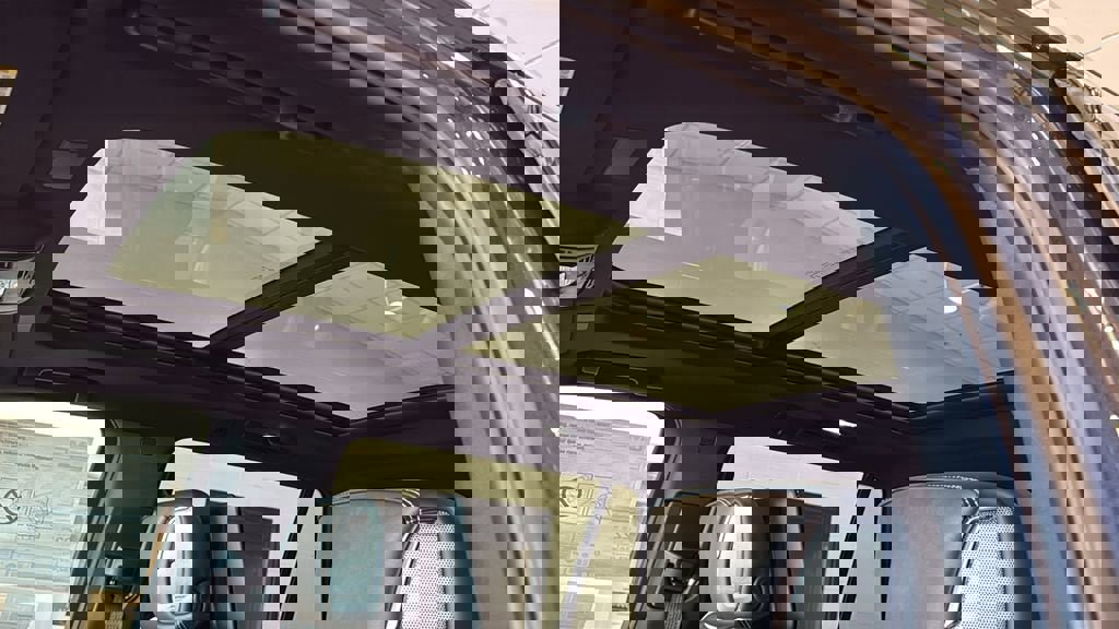 New 2026 GMC Yukon Denali Ultimate w/ LPO, Floor Liner Package image 28