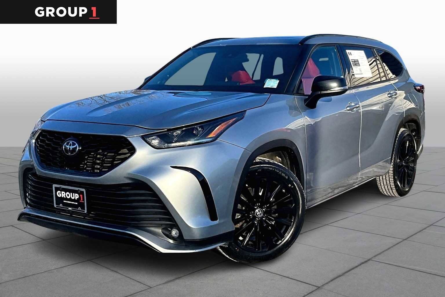 Certified 2024 Toyota Highlander XSE image 1