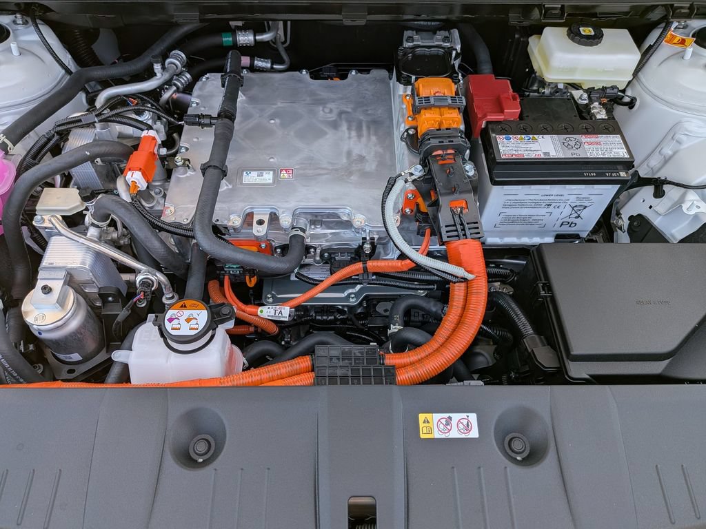 New 2026 Toyota C-HR AWD/4WD image 33