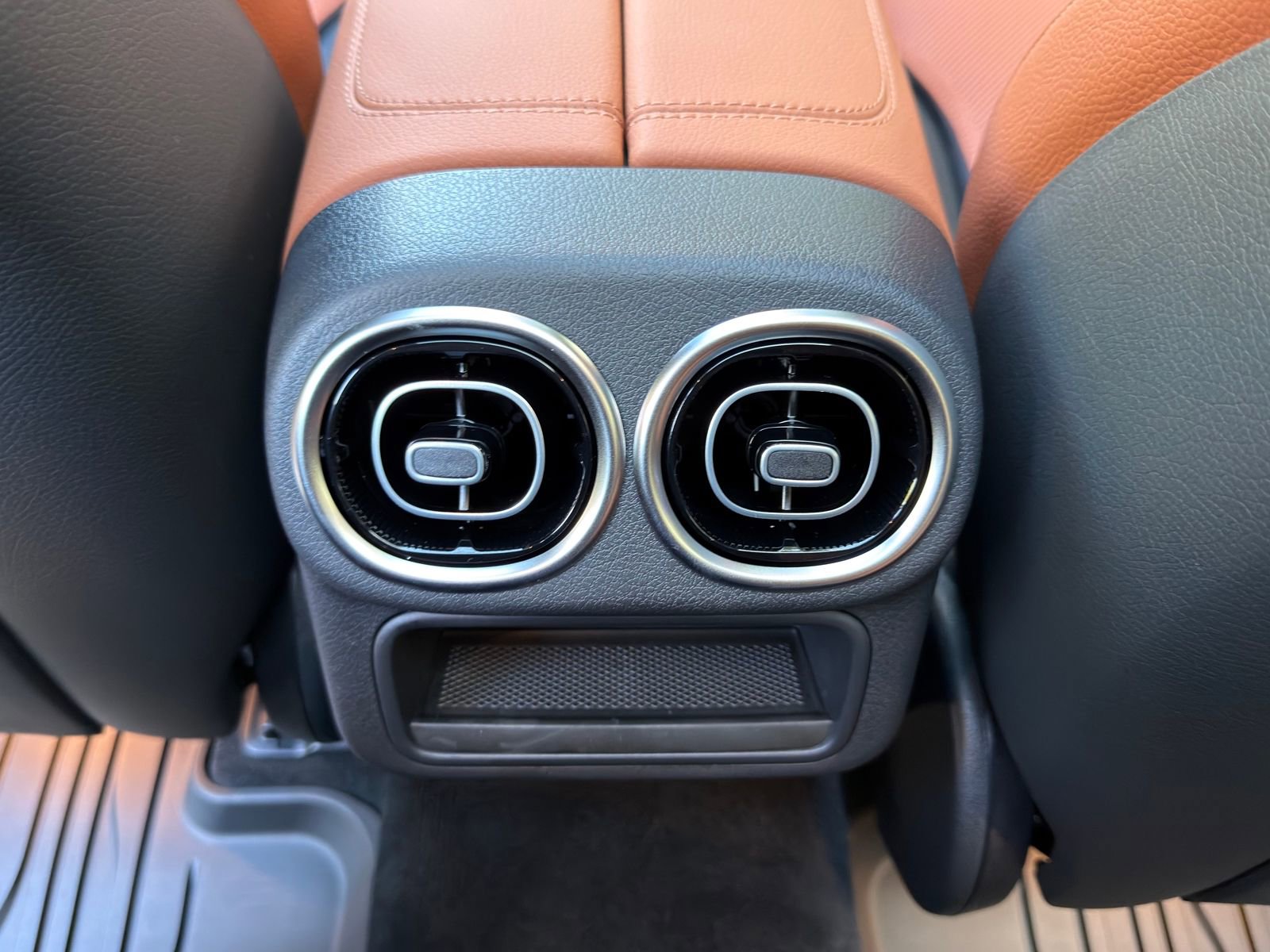 New 2026 Mercedes-Benz GLC 43 AMG 4MATIC image 16