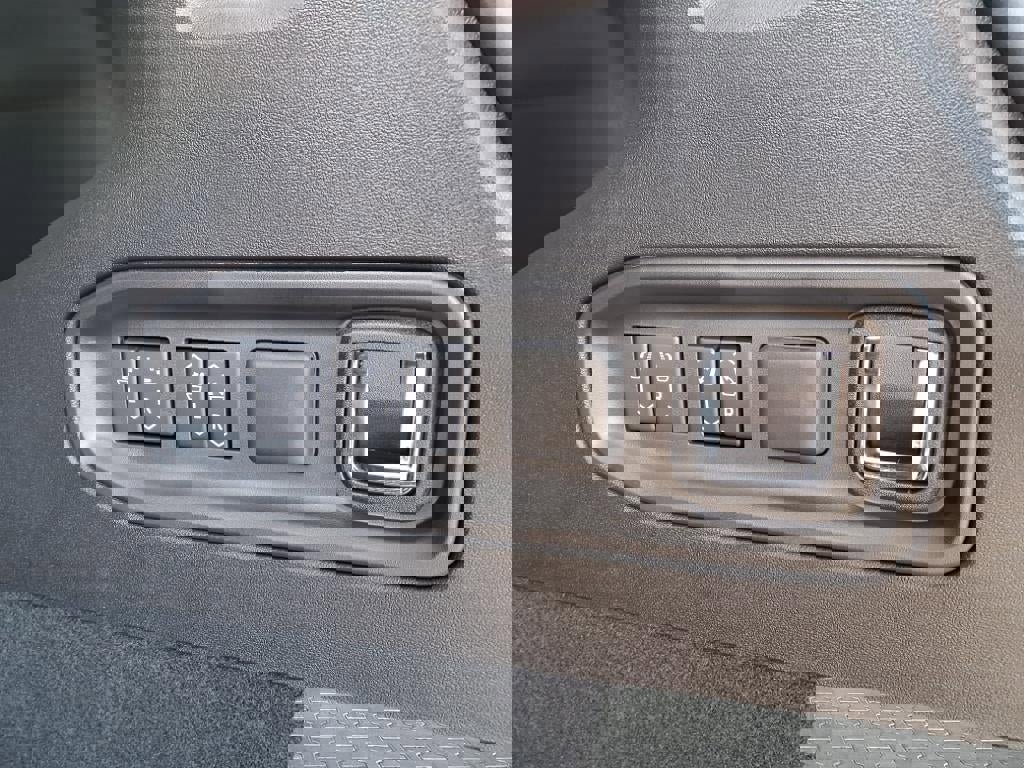 New 2026 Cadillac Vistiq Luxury w/ LPO, Floor Liner Package image 14
