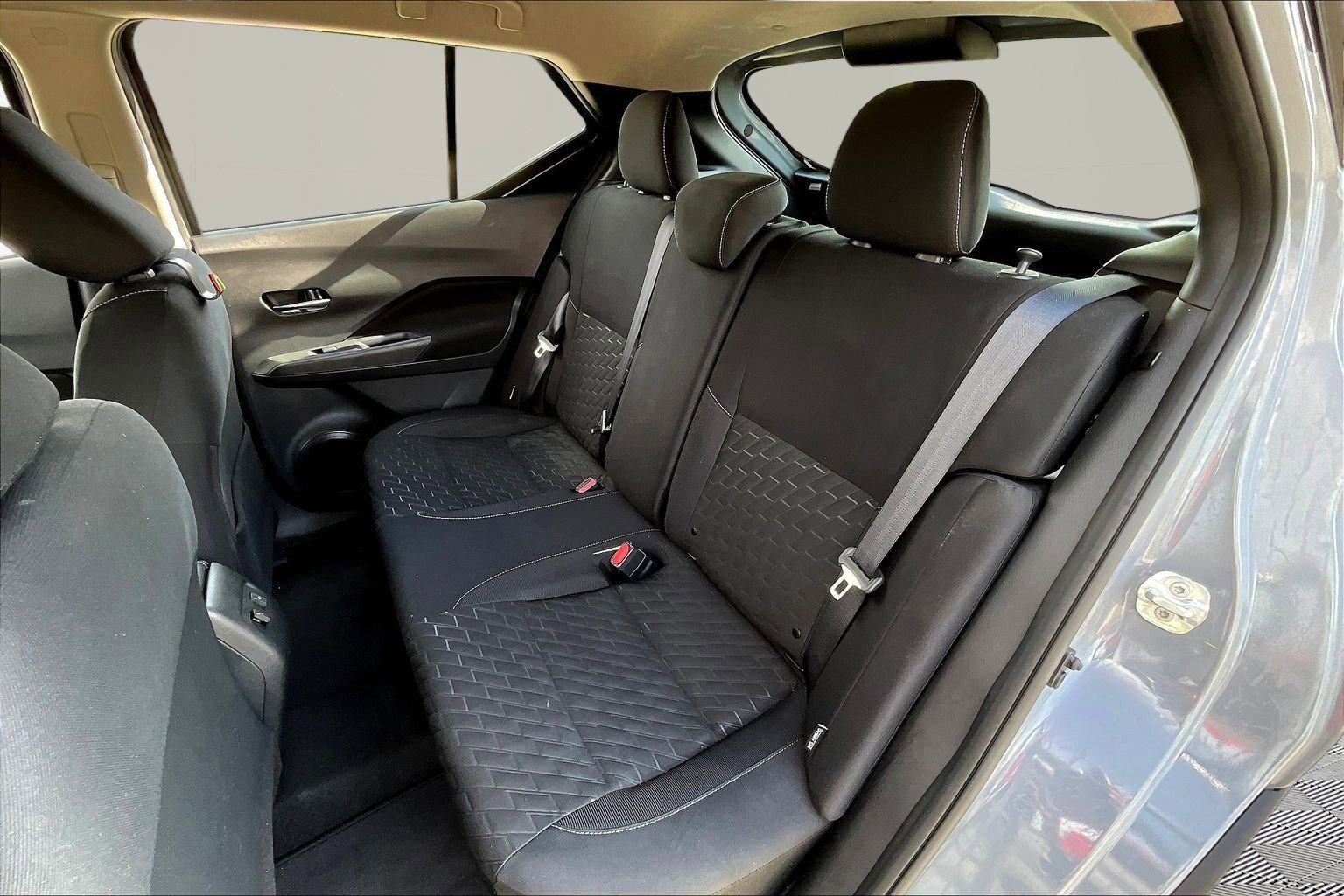 Certified 2022 Nissan Kicks SV w/ Interior Electronics Package FWD image 22