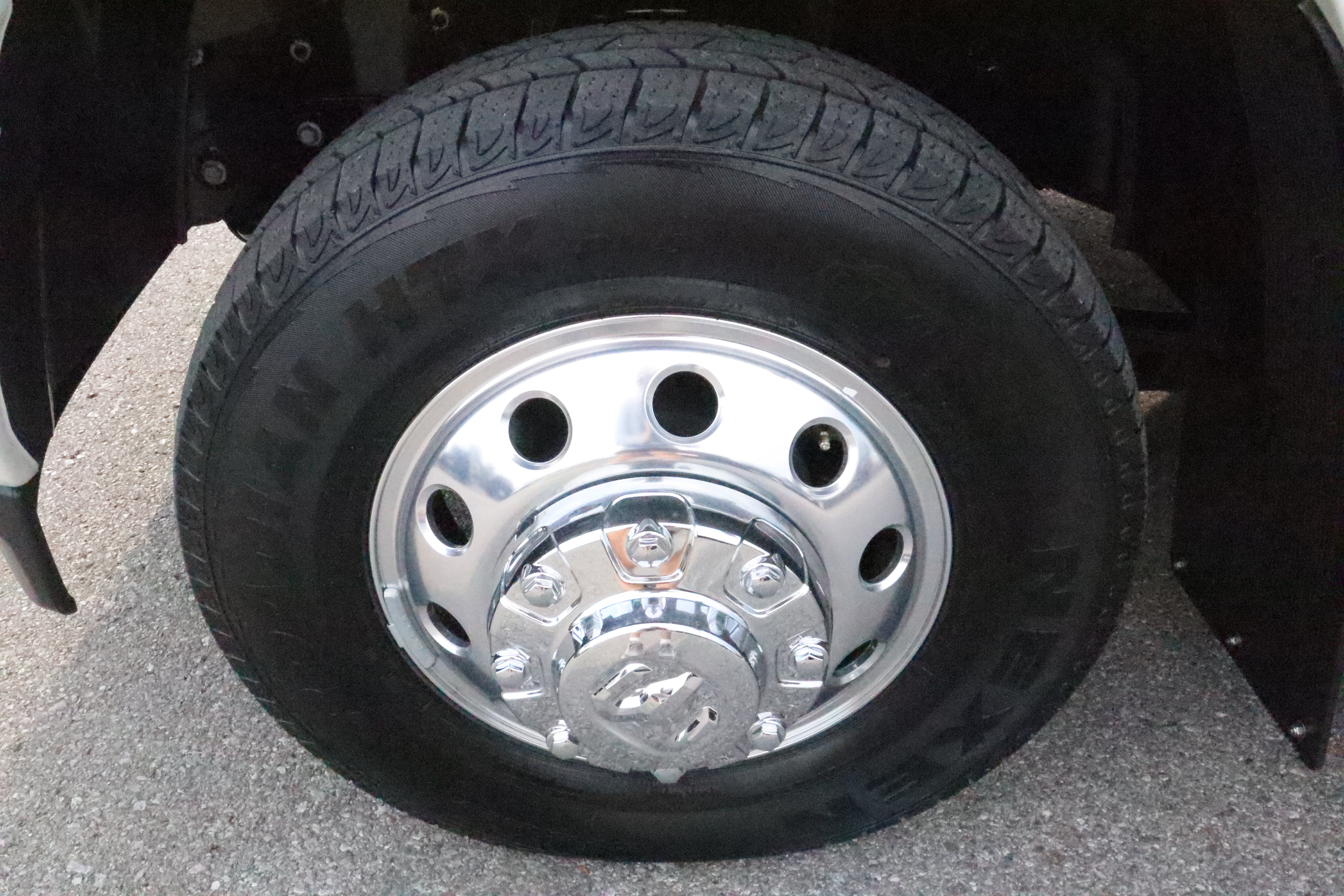Used 2024 RAM 3500 Limited w/ Towing Technology Group AWD/4WD image 11