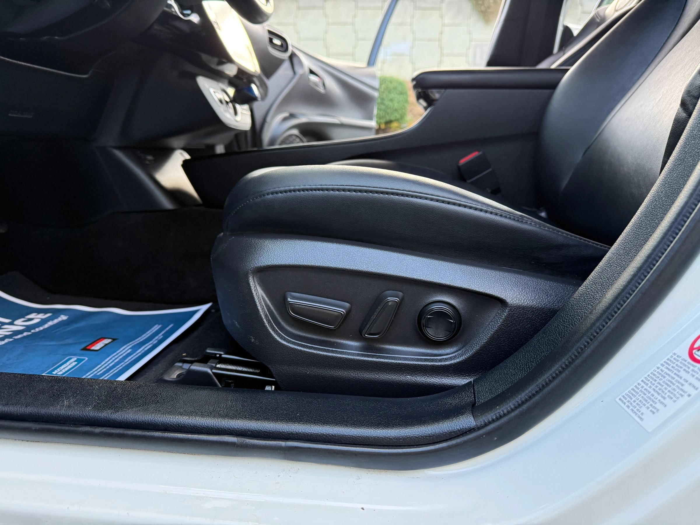 Used 2018 Toyota Prius Prime Premium w/ Carpet Mat Package FWD image 34