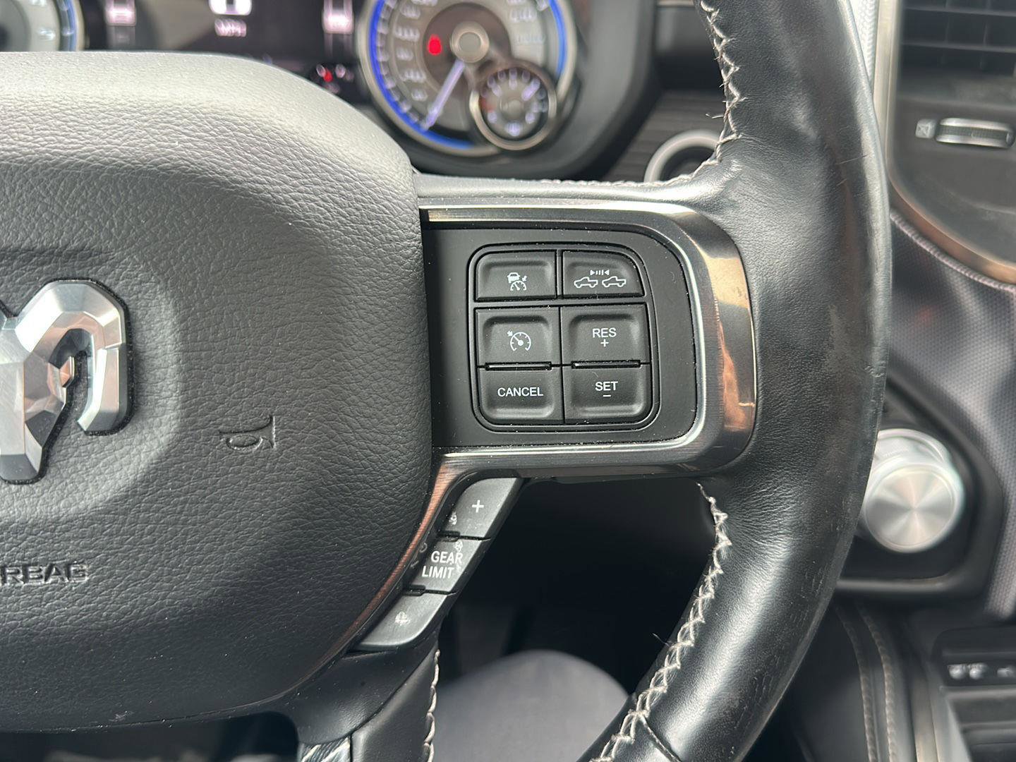 Used 2019 RAM 2500 Limited image 14