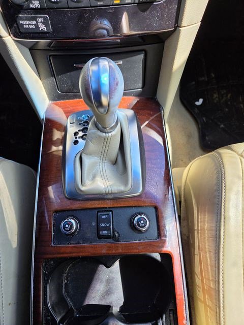 Used 2011 INFINITI FX35 AWD w/ Premium Pkg image 22