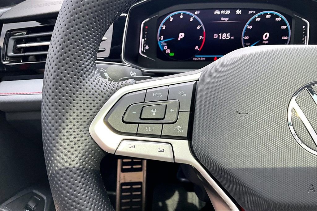 Used 2025 Volkswagen Jetta GLI Autobahn image 19