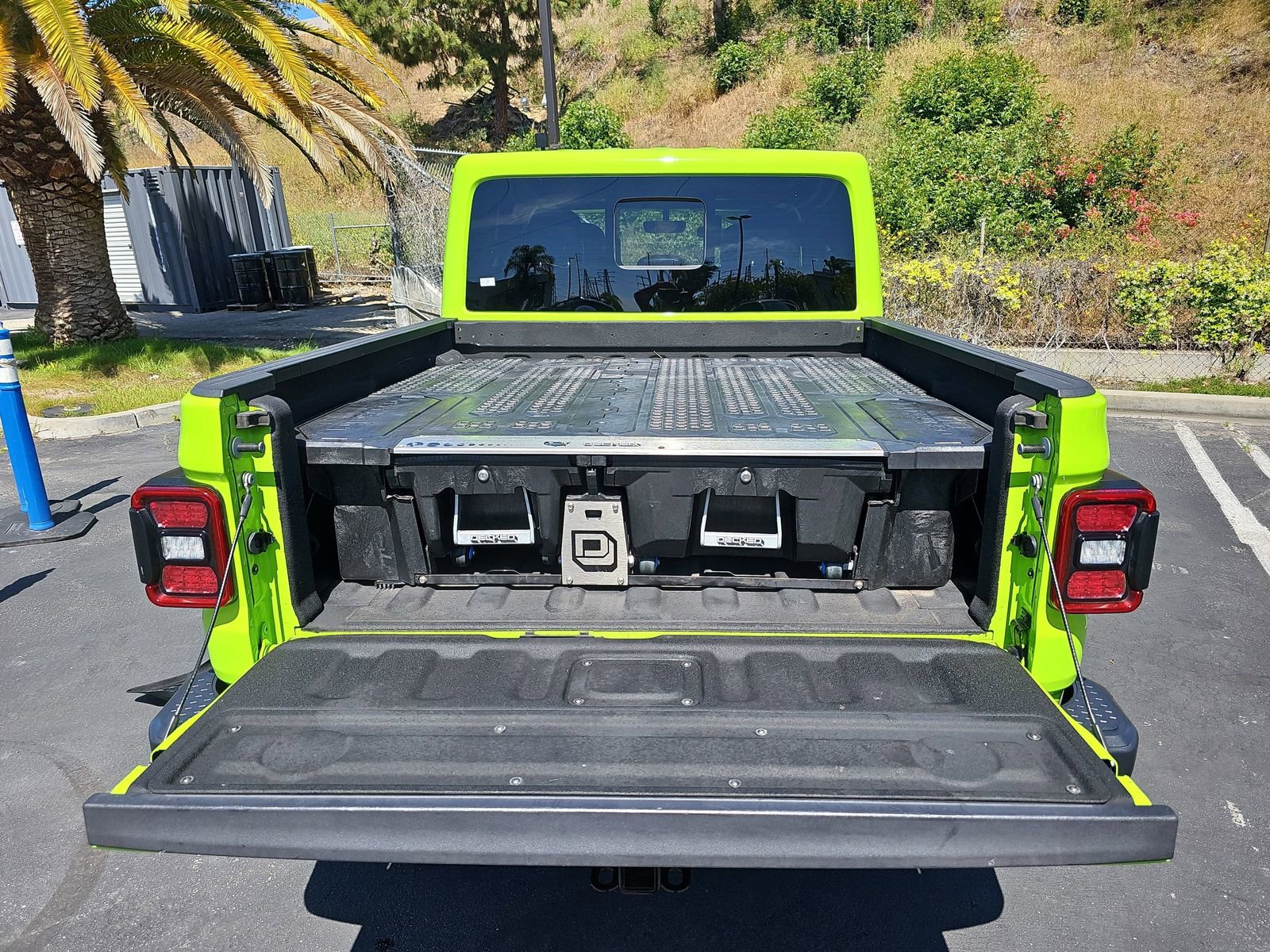 Used 2021 Jeep Gladiator Mojave AWD/4WD image 12