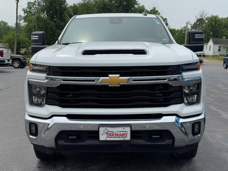 Used 2025 Chevrolet Silverado 2500 LT w/ Safety Package AWD/4WD image 9