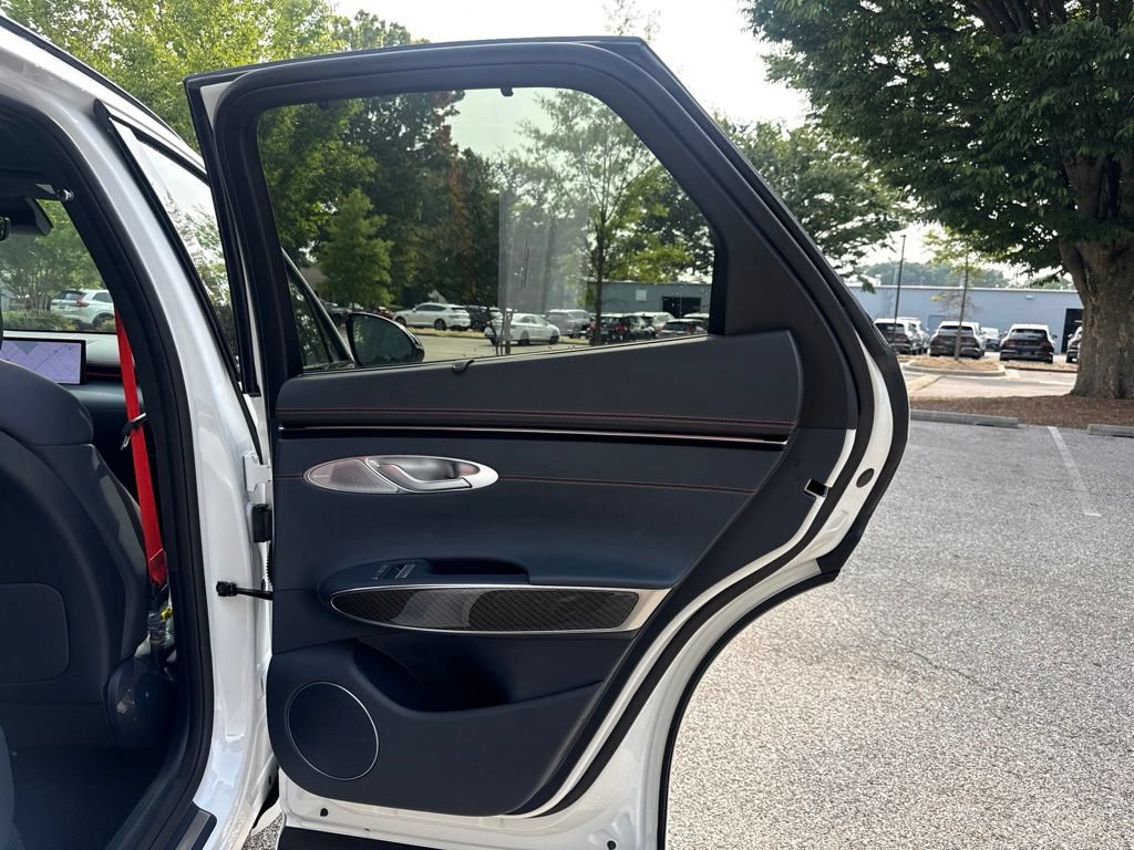 New 2027 Genesis GV70 3.5T Prestige AWD/4WD image 27