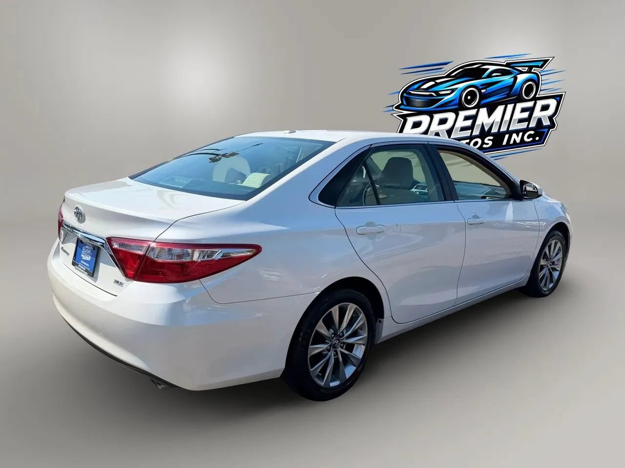 Used 2016 Toyota Camry XLE w/ Moonroof Package FWD image 7