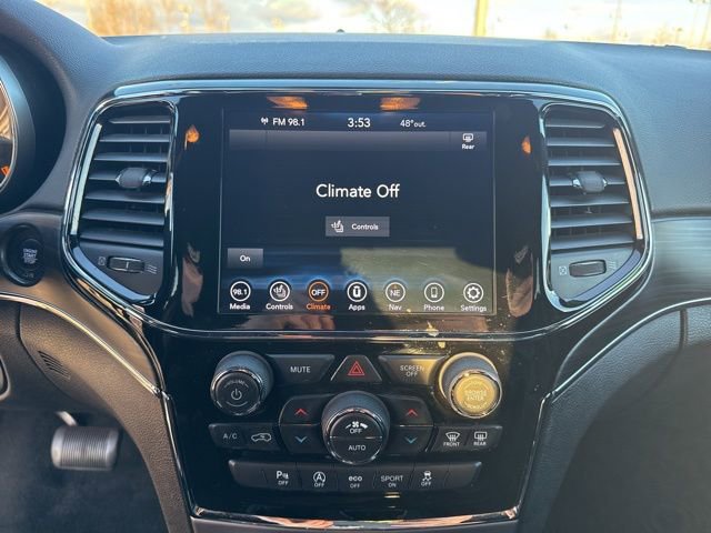 Used 2022 Jeep Grand Cherokee Limited image 32