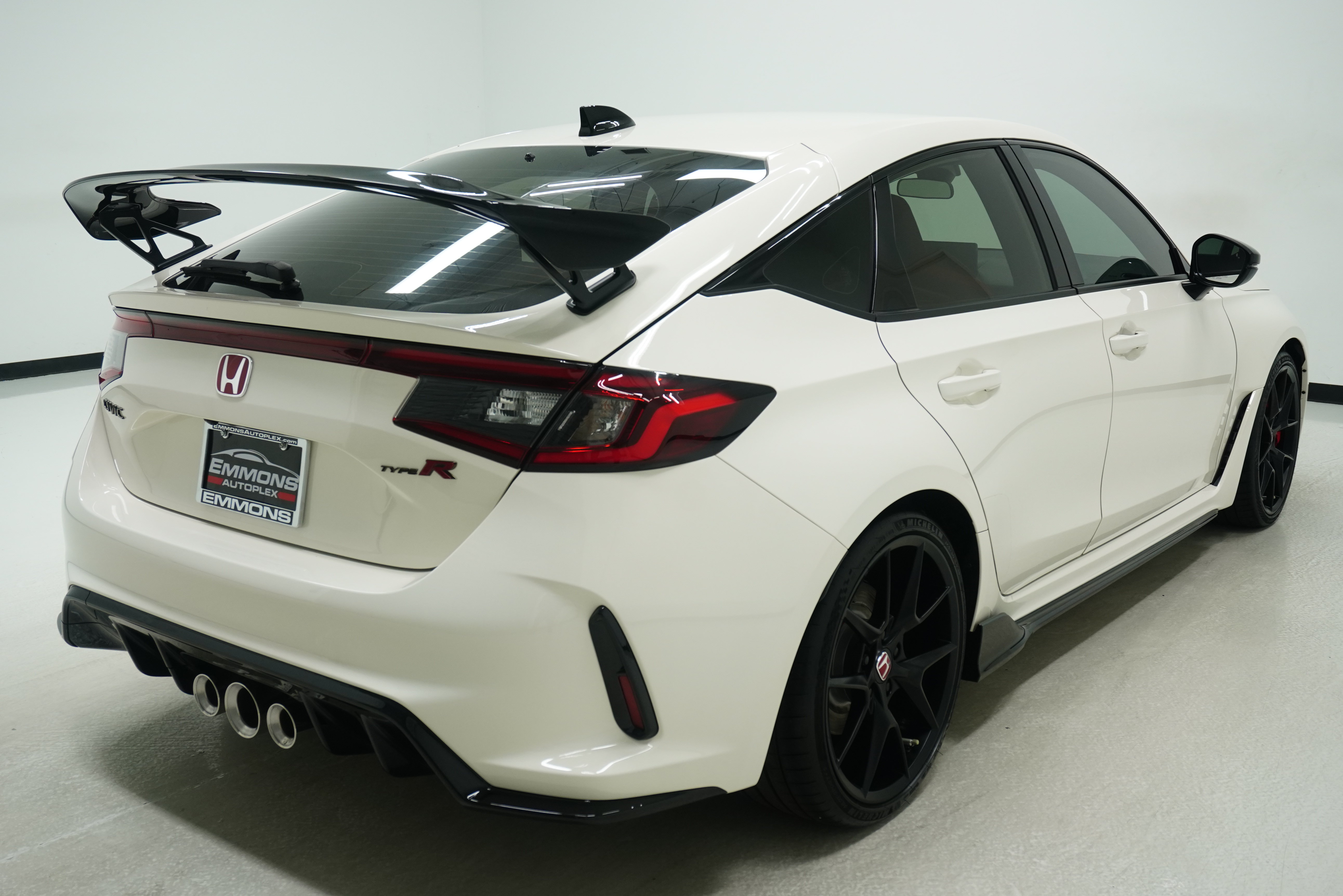 Used 2025 Honda Civic Type R image 4