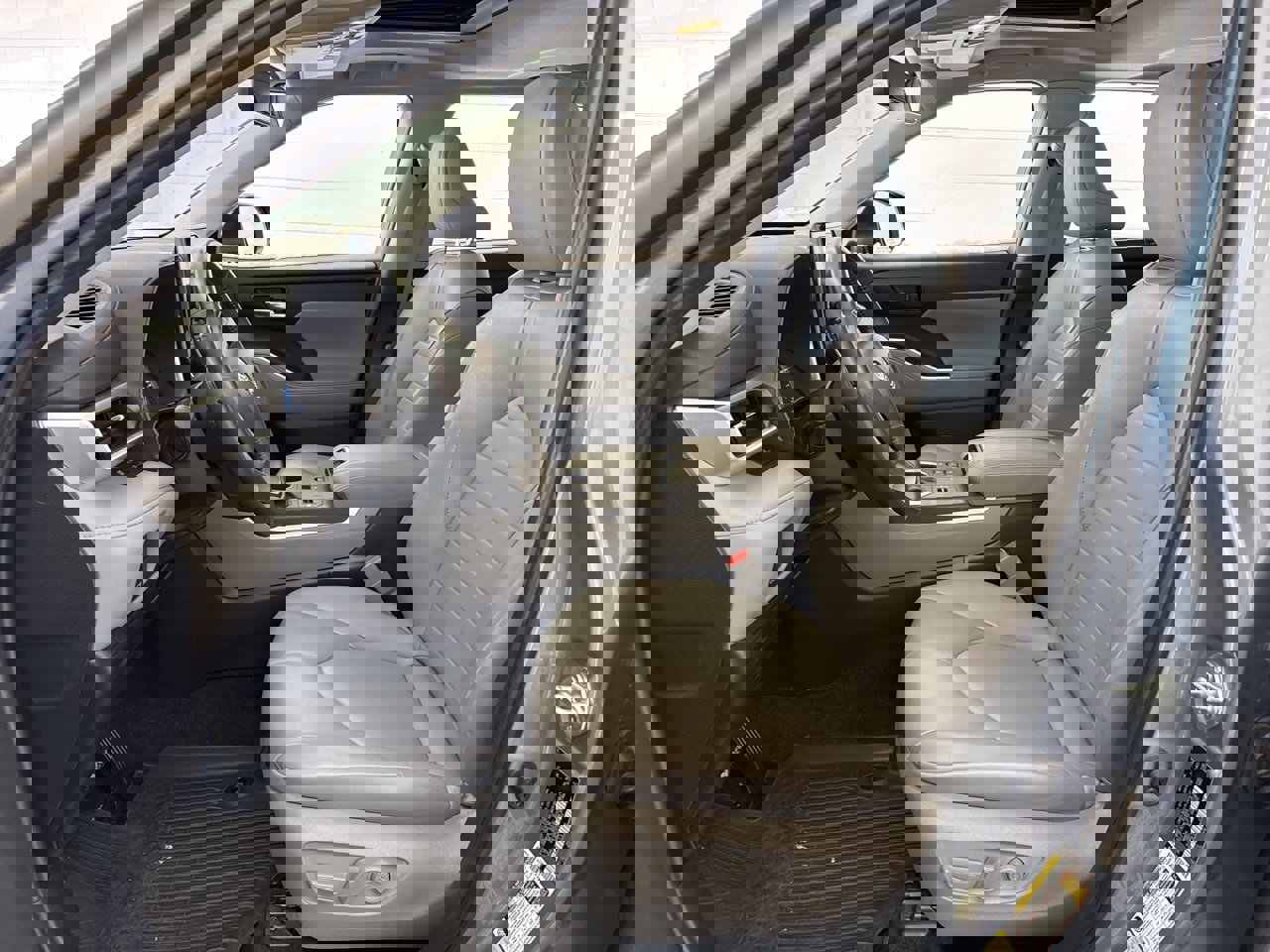 Certified 2024 Toyota Highlander XLE image 15