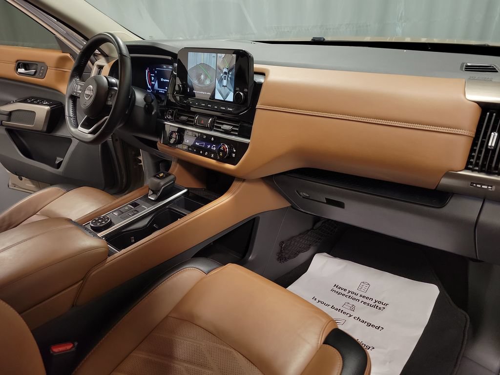 Used 2024 Nissan Pathfinder Platinum AWD/4WD image 34