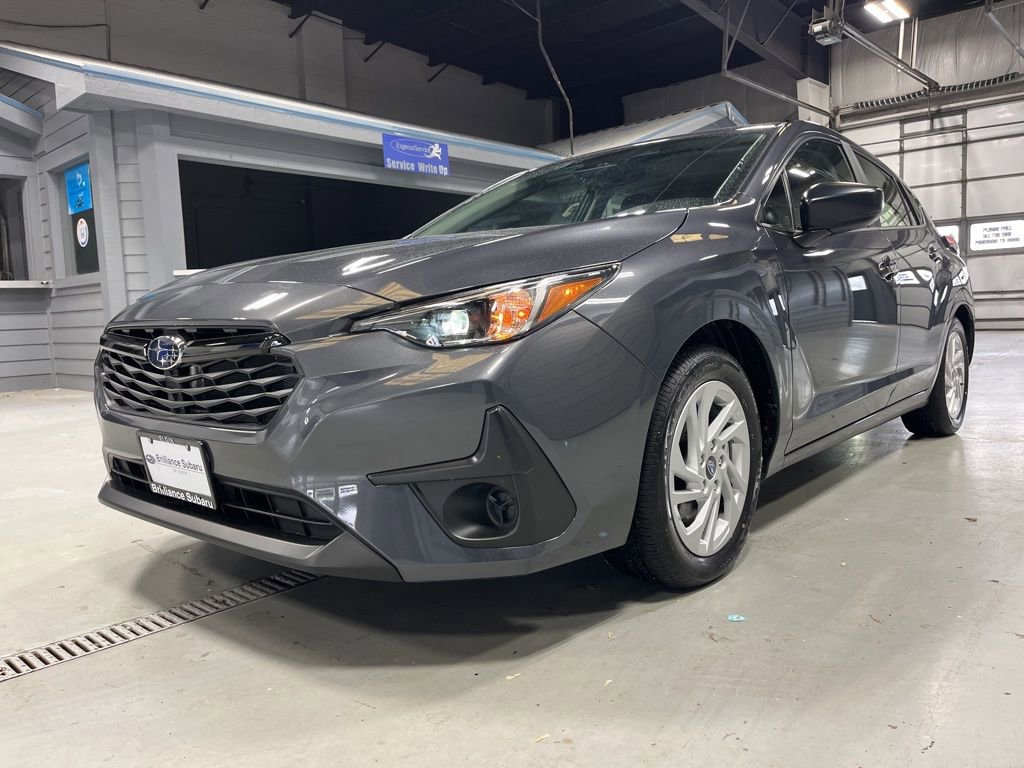 Certified 2025 Subaru Impreza 2.0i image 4