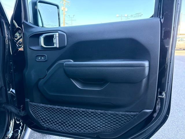 Used 2023 Jeep Gladiator Rubicon w/ LED Lighting Group image 42