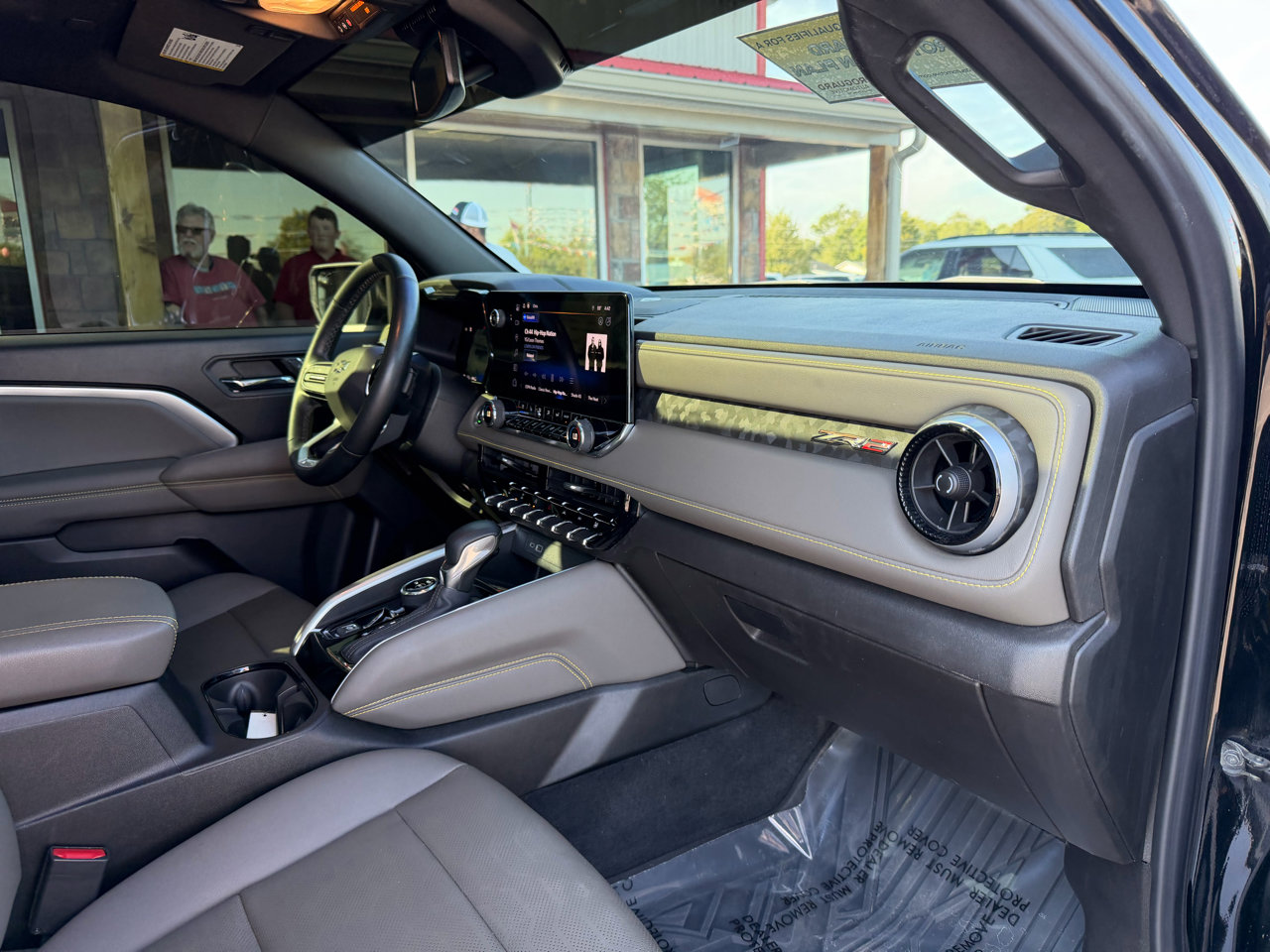 Used 2024 Chevrolet Colorado ZR2 w/ ZR2 Convenience Package III image 20