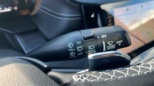 New 2026 Jeep Grand Cherokee Limited w/ Limited Altitude Package image 32