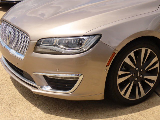 Used 2019 Lincoln MKZ Reserve w/ Luxury Package image 3