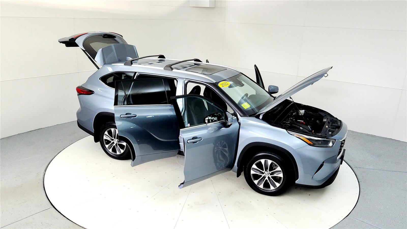 Certified 2022 Toyota Highlander XLE image 24