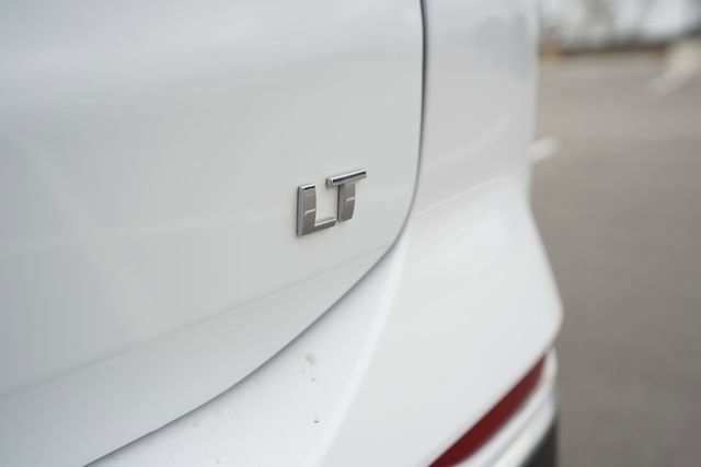 Used 2021 Chevrolet Equinox LT image 40