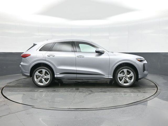 New 2025 Audi Q5 Premium Plus image 8