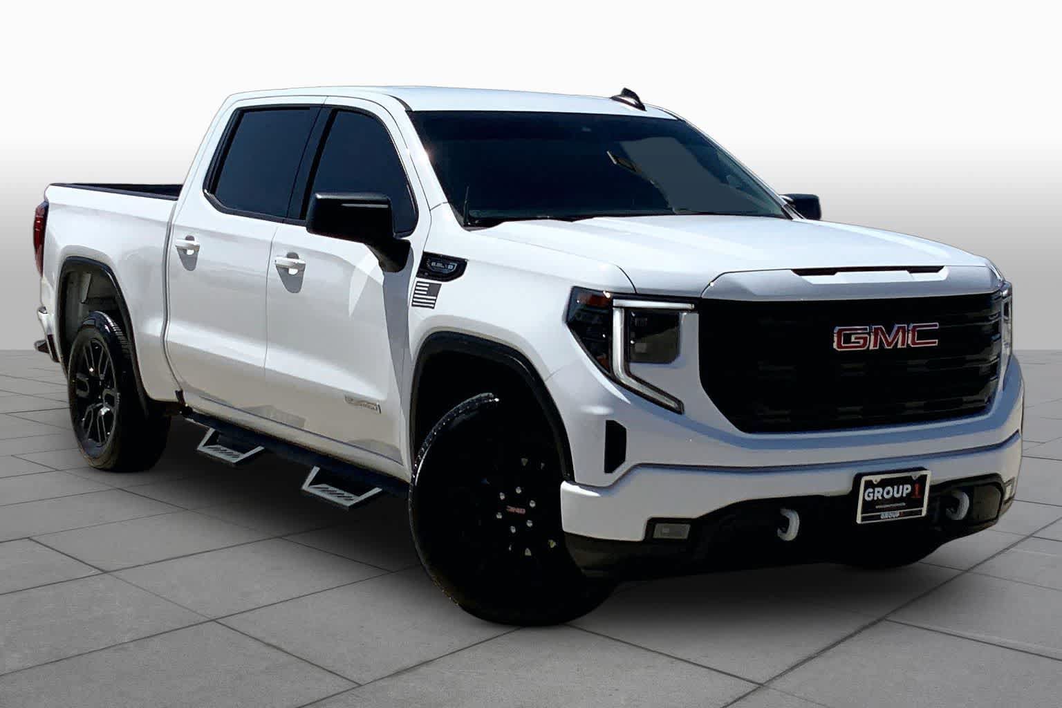 Used 2025 GMC Sierra 1500 Elevation RWD image 3