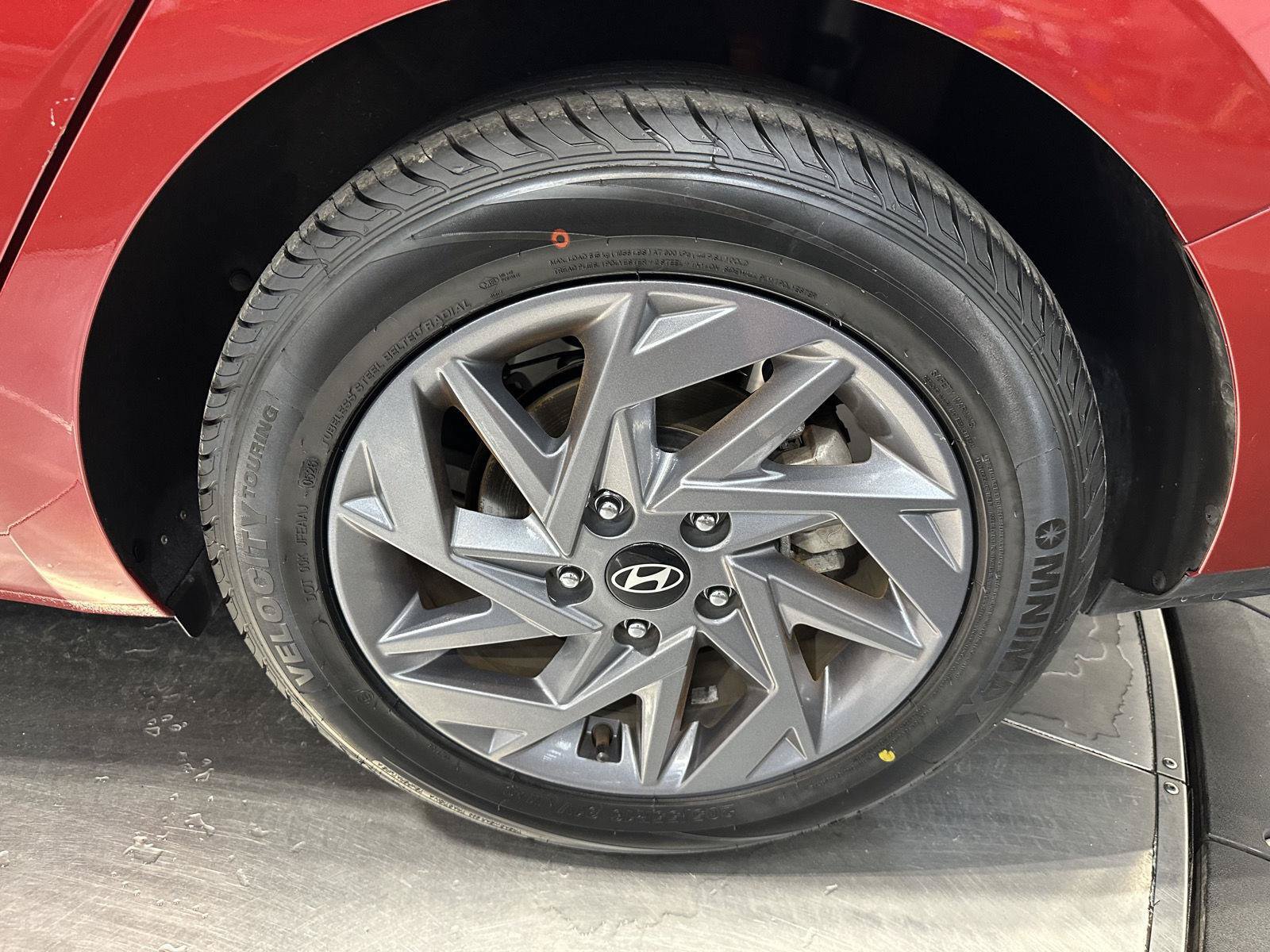 Certified 2024 Hyundai Elantra SEL FWD image 10