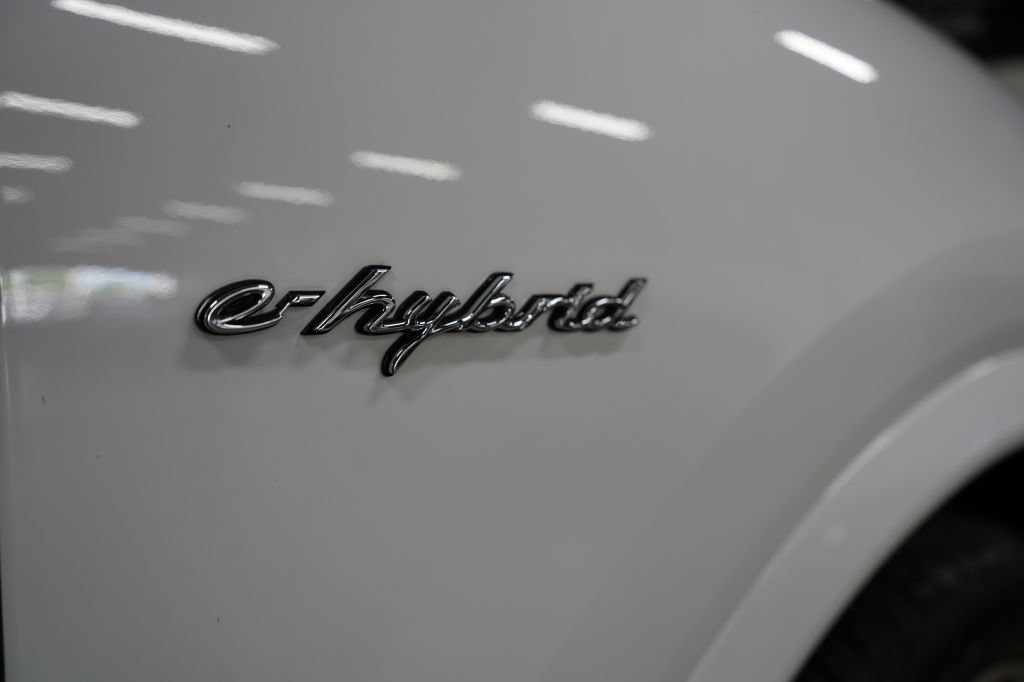 Used 2019 Porsche Cayenne E-Hybrid AWD/4WD image 9