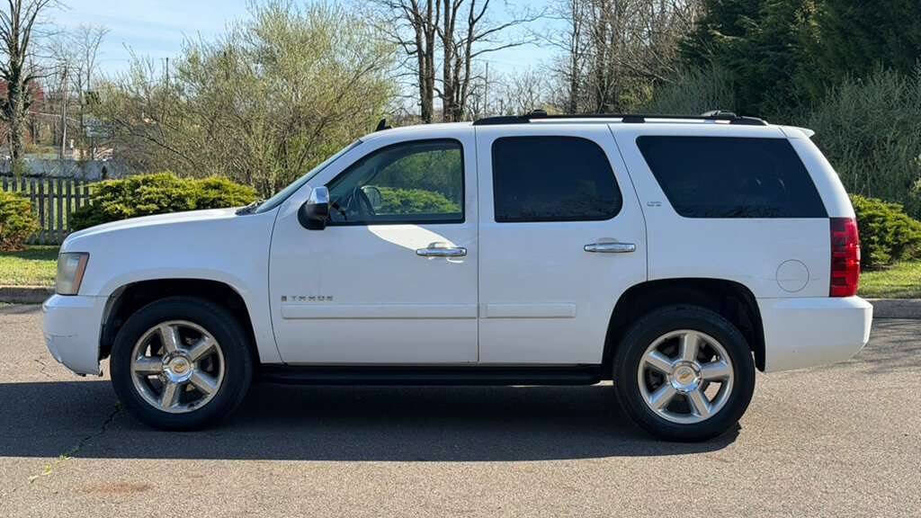 Used 2007 Chevrolet Tahoe LTZ w/ LTZ Preferred Equipment Group image 4