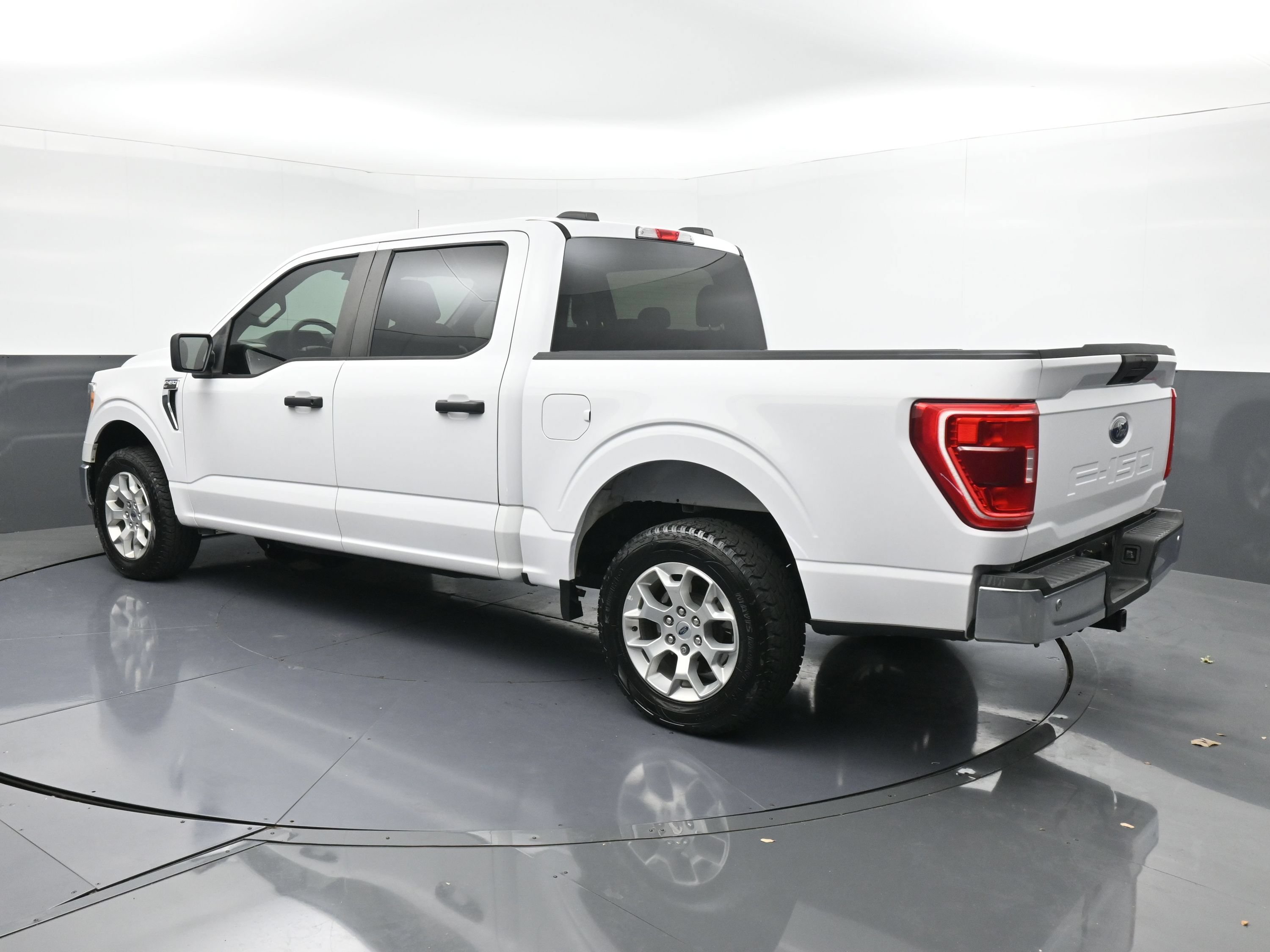 Used 2021 Ford F150 XLT RWD image 6