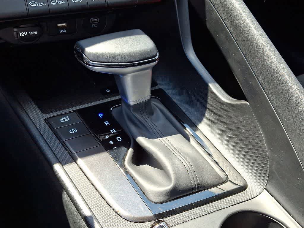 Certified 2025 Hyundai Elantra Sport FWD image 13