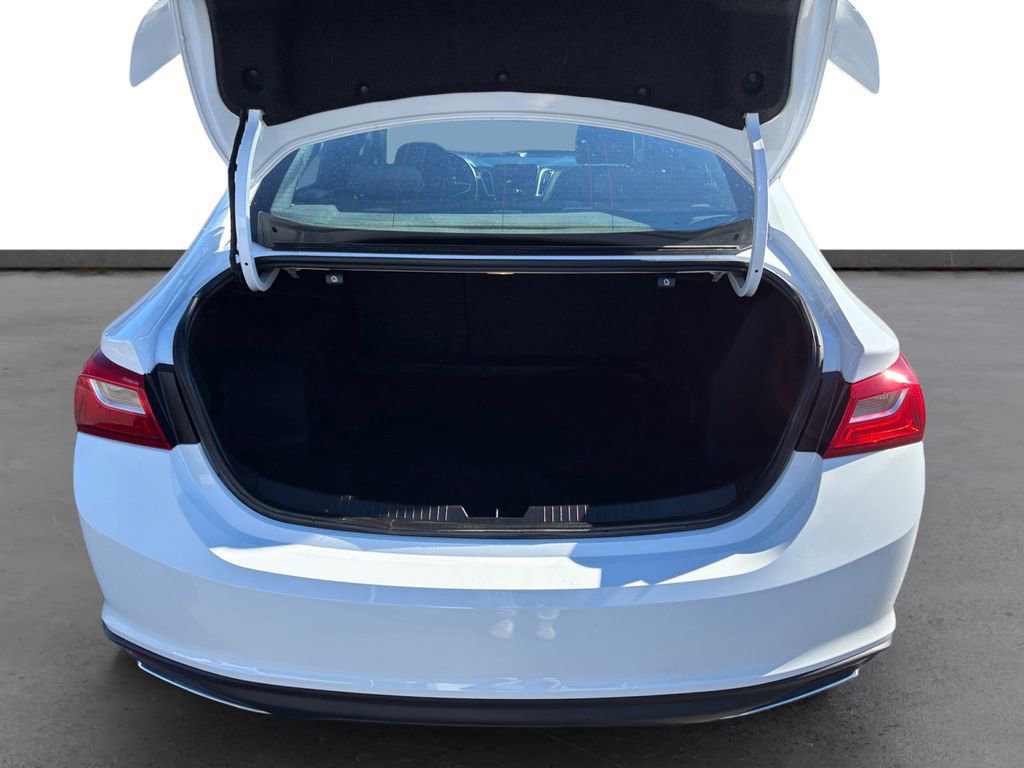 Used 2023 Chevrolet Malibu RS image 24
