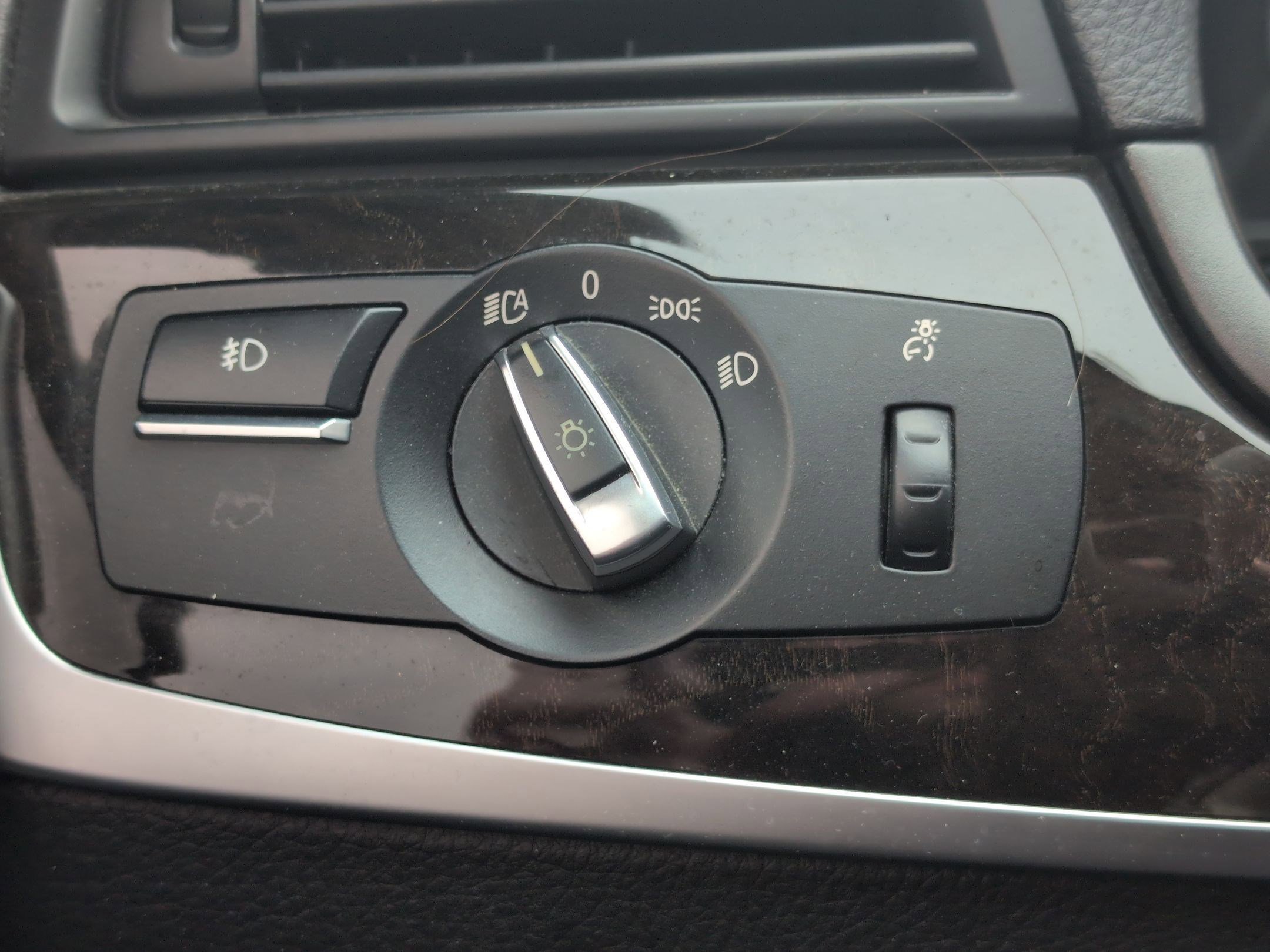 Used 2015 BMW 528i Sedan image 24