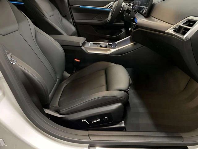 Used 2025 BMW 430i xDrive w/ Premium Package image 71